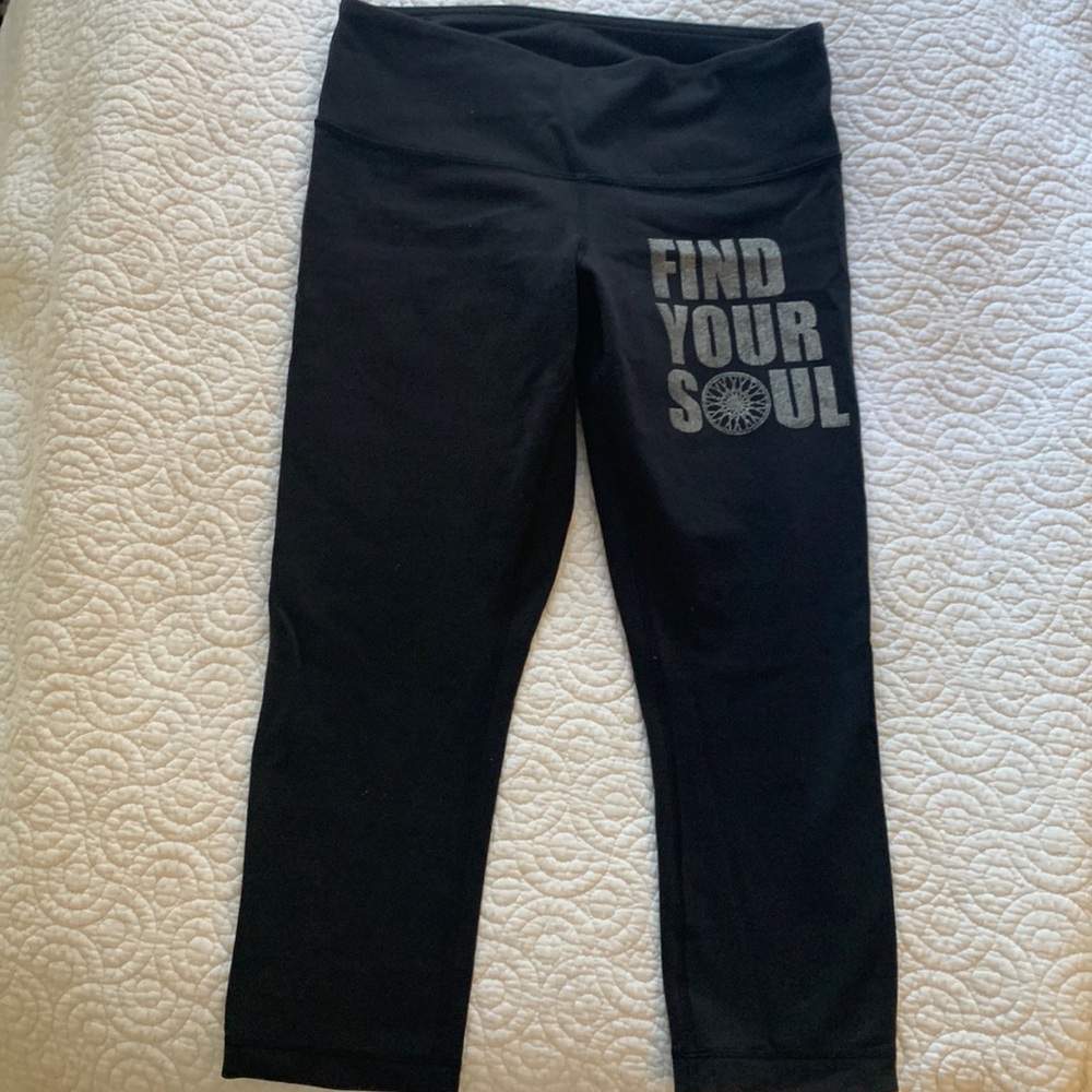 Lululemon Wunder Under Crop Soul Cycle Sz 8